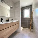 Вилла Moderne , Neuve Piscine Jacuzzi .