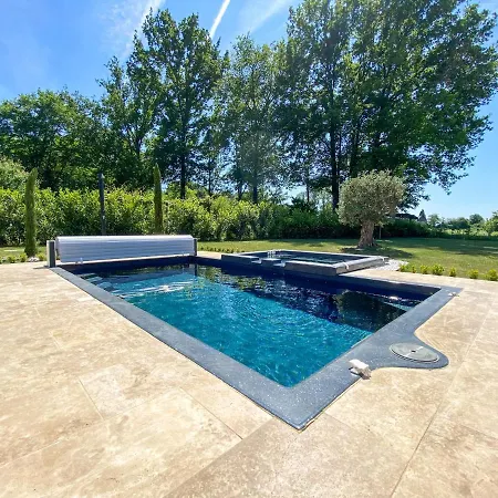 Moderne , Neuve Piscine Jacuzzi . Villa *