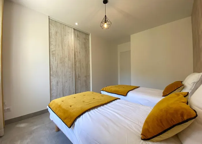 Moderne , Neuve Piscine Jacuzzi . 빌라 *